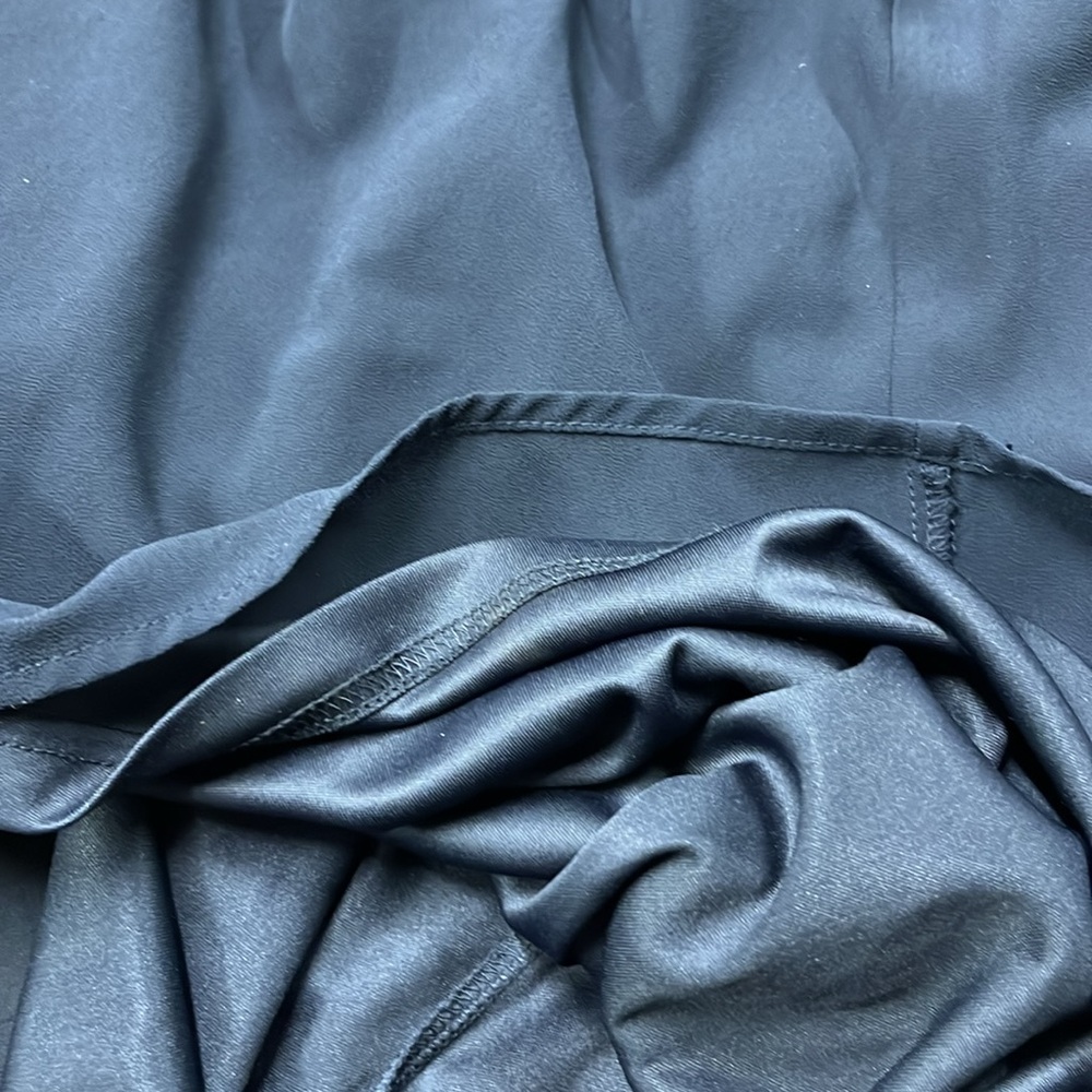 LULU'S Bridesmaid Prom Guest "Leading Role" Navy Blue V-Plunge Pleated Gown SZ M - Picture 11 of 15